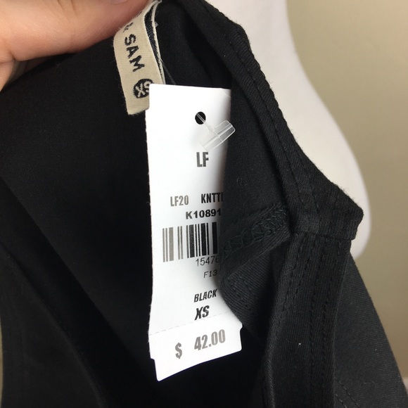 LF Emma & Sam black basic crop top - Picture 4 of 6